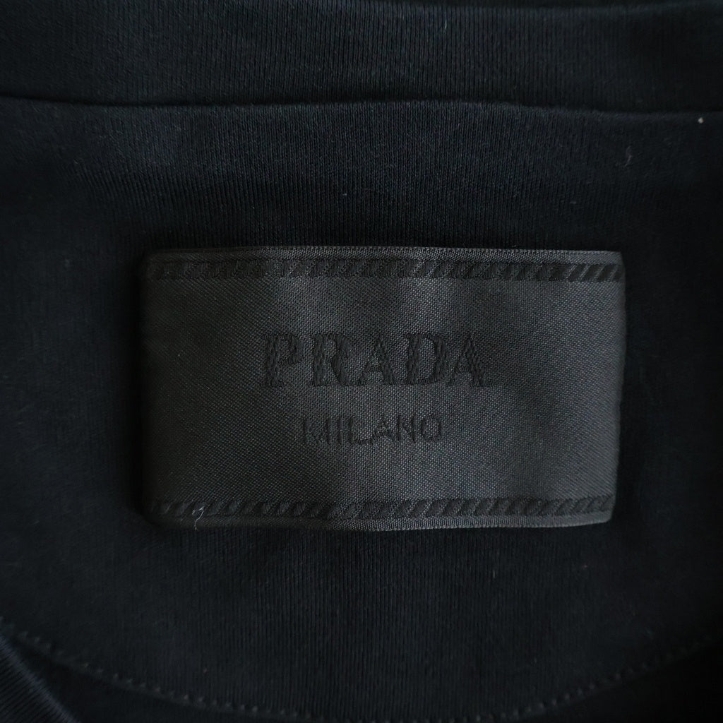PRADA(プラダ) 23SS トライアングルロゴプレート クルーネック 半袖Tシャツカットソー UJN861 ブラック