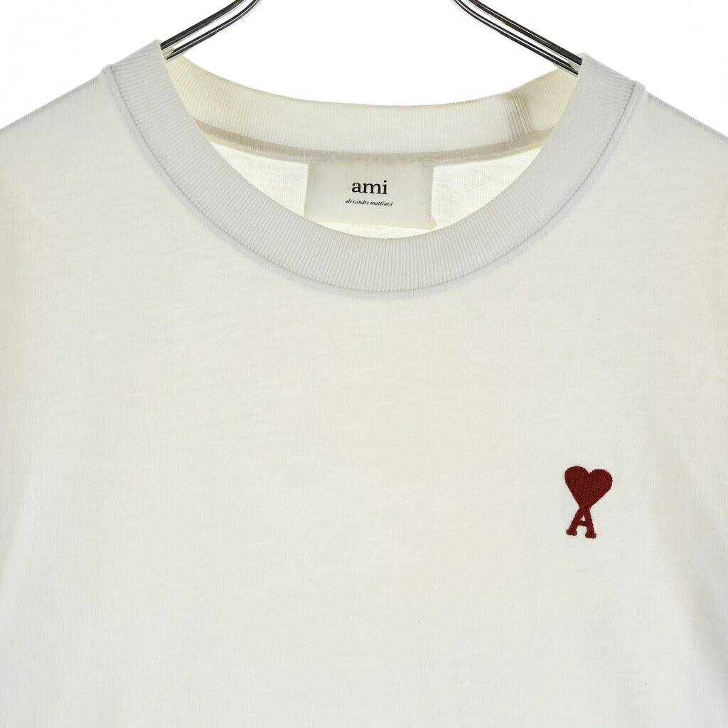 ami paris(アミパリス) ワンポイント刺繍 クルーネック半袖Tシャツ ホワイト BFUTS005.726