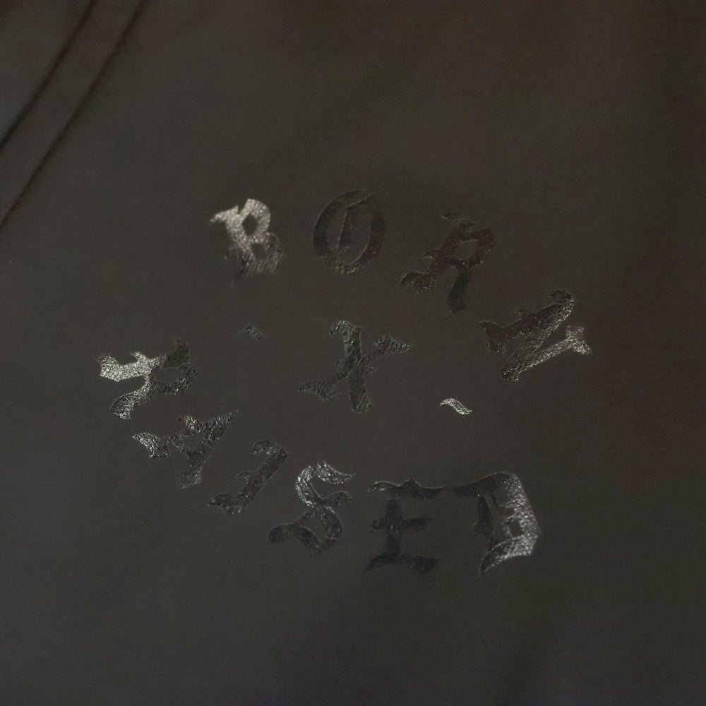 BORN X RAISED(ボーンアンドレイズド) ANORAK JACKET アノラックジャケット フロントロゴプリントジャケット 36002 ブラック