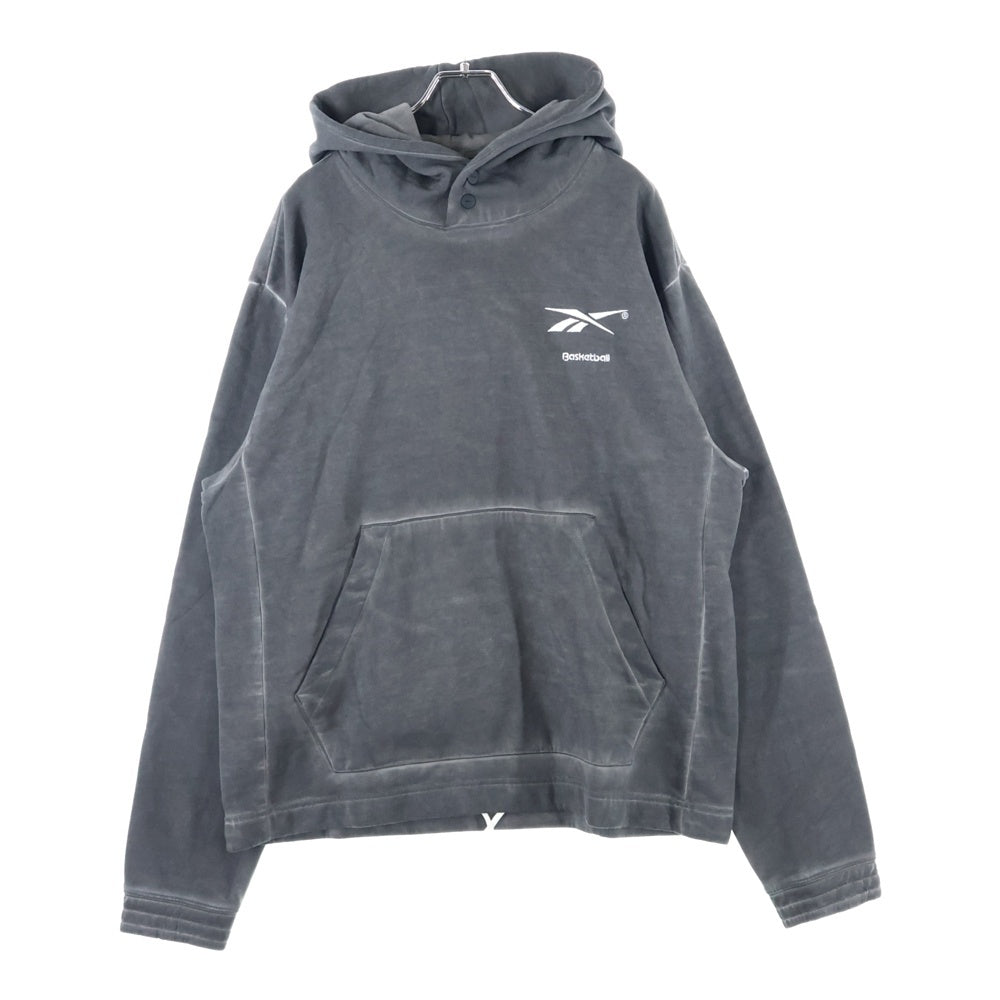 Reebok(リーボック) フロントロゴプルオーバーパーカー IA2416 チャコール