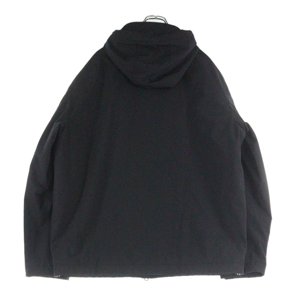 STONE ISLAND(ストーンアイランド) ストコンパスバッジ付き フード付きジャケット K1S154100047S0A27 ブラック
