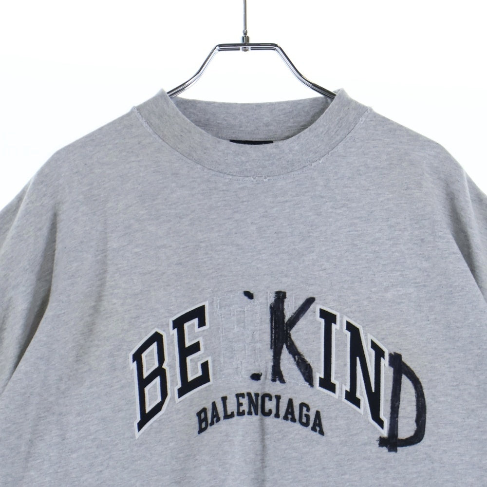 BALENCIAGA(バレンシアガ) 23SS BE KIND BERLIN OVERSIZED T-SHIRT 739028 TPVD5 ビーカインド ロゴオーバーサイズ半袖Tシャツ カットソー グレー