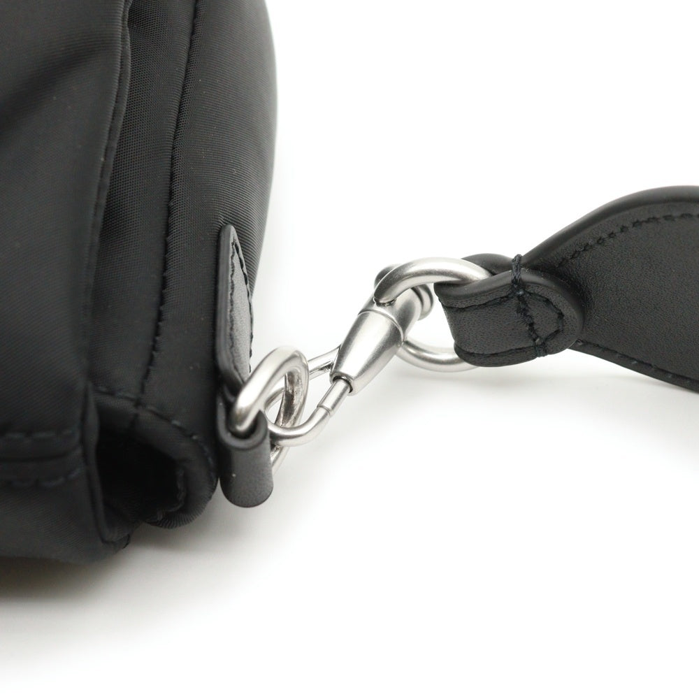 ami paris(アミパリス) 25AW Mardel Bag ULL710-AW0001-001 ナイロン フロントロゴワッペン ショルダーバッグ ブラック