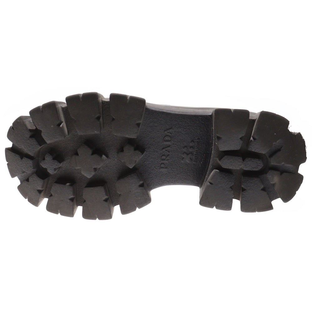 PRADA(プラダ) Monolith Pointy Brushed Leather Loafers モノリス トライアングルロゴ 三角プレート ブラッシュドレザー ローファー ブラック 2DE129