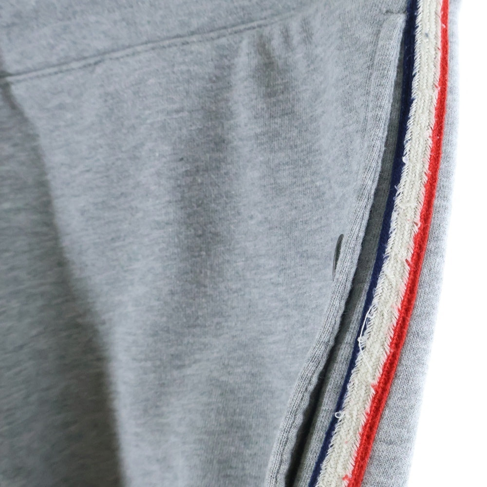 MONCLER(モンクレール) ショートパンツ コットン 141-091-87065-00 グレー