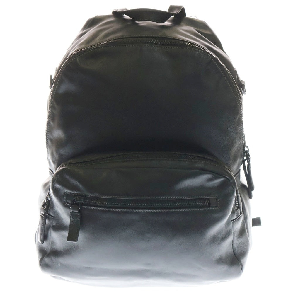 PRADA(プラダ) トライアングルロゴ 三角プレート レザー バックパック リュック ブラック シルバー金具