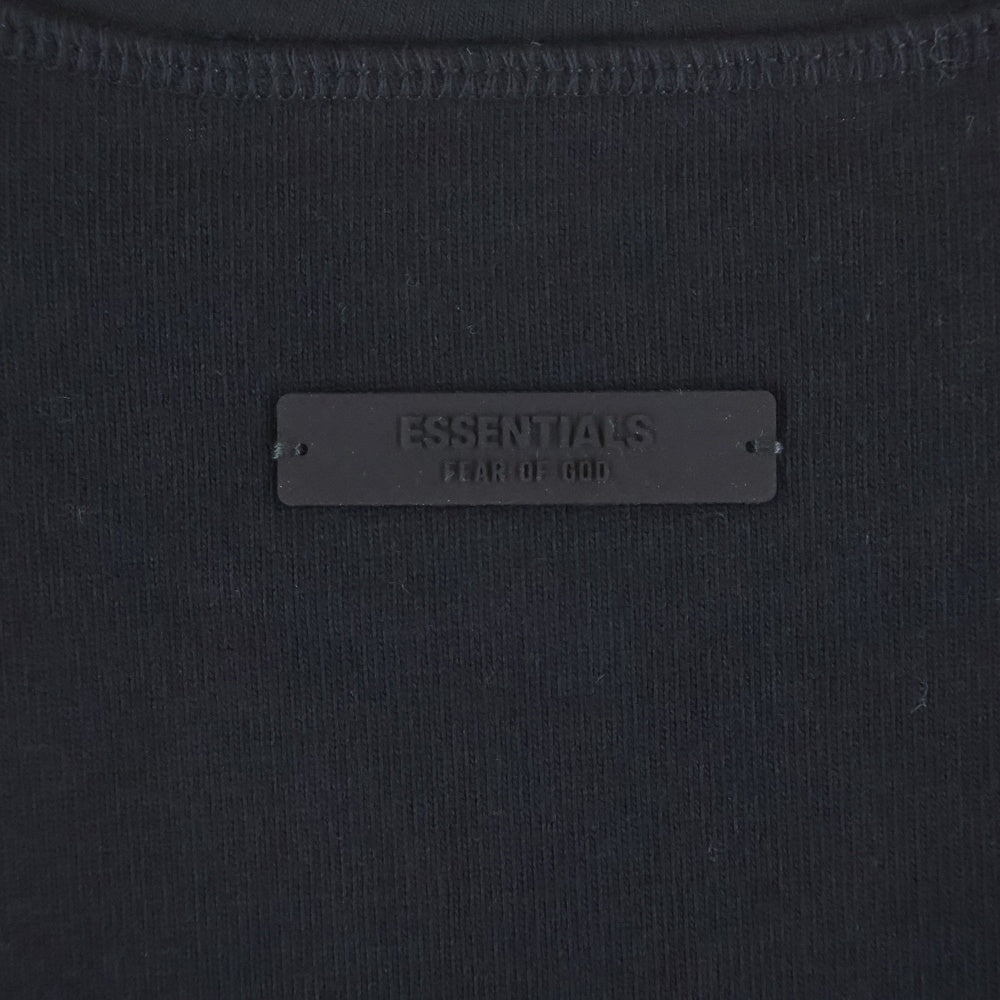 FEAR OF GOD ESSENTIALS(フィアオブゴッド エッセンシャルズ) NBA 90's FIT TEE 202NB258001F フロントロゴプリント Tシャツ ブラック