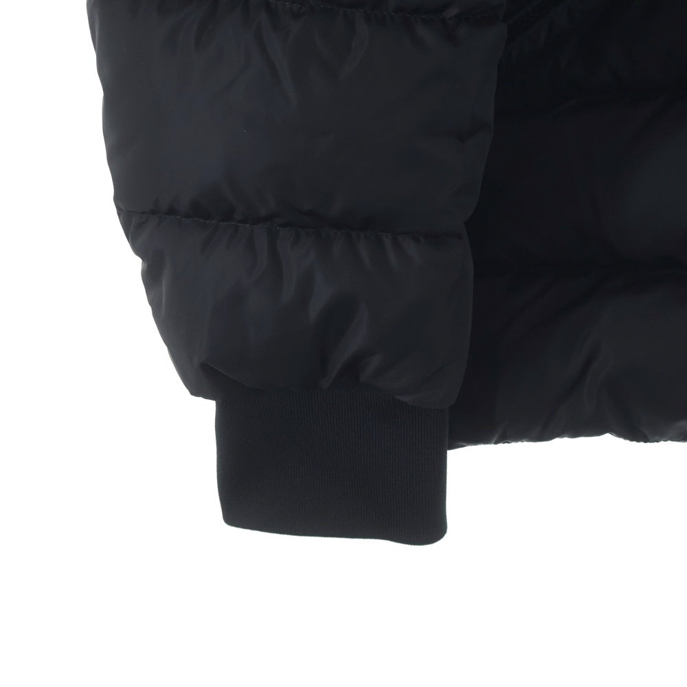 MONCLER(モンクレール) BORN TO PROTECT G10911B51E00 レッドワッペン ダウンジャケット ブラック