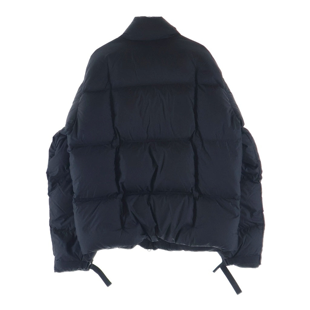 STONE ISLAND(ストーンアイランド) 26SS quilted-design jacket ショルダーワッペンロゴ ジップアップ ナイロンダウンジャケット L1S154100017S0302
