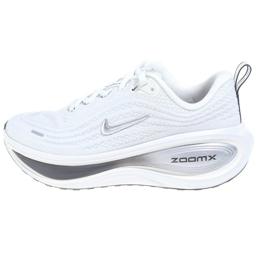 NIKE(ナイキ) VOMERO PLUS IO9916-101 ボメロ プラス ローカットランニングシューズ ホワイト US7/25.0cm IO9916-101