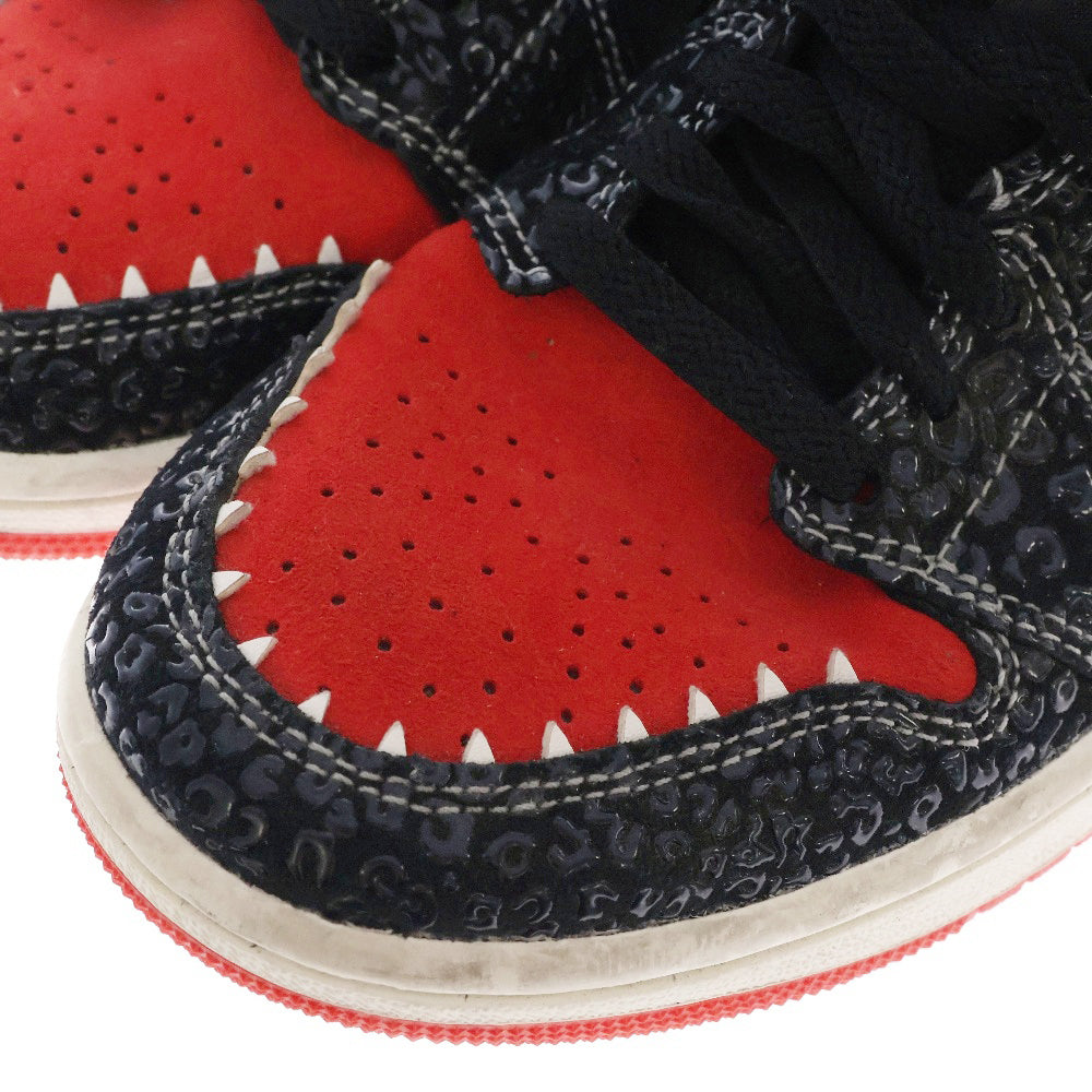 NIKE(ナイキ) Air Jordan 1 Mid Siempre Familia エアジョーダン1 シエンプレファミリア ミッドカットスニーカー US6/24.0cm ブラック/レッド DN4904-001