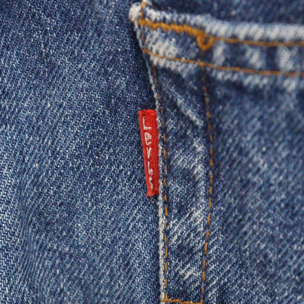 Levi's(リーバイス) 80s VINTAGE 501 ボタン裏555 赤耳 ストレートデニムパンツ インディゴ 985 555M