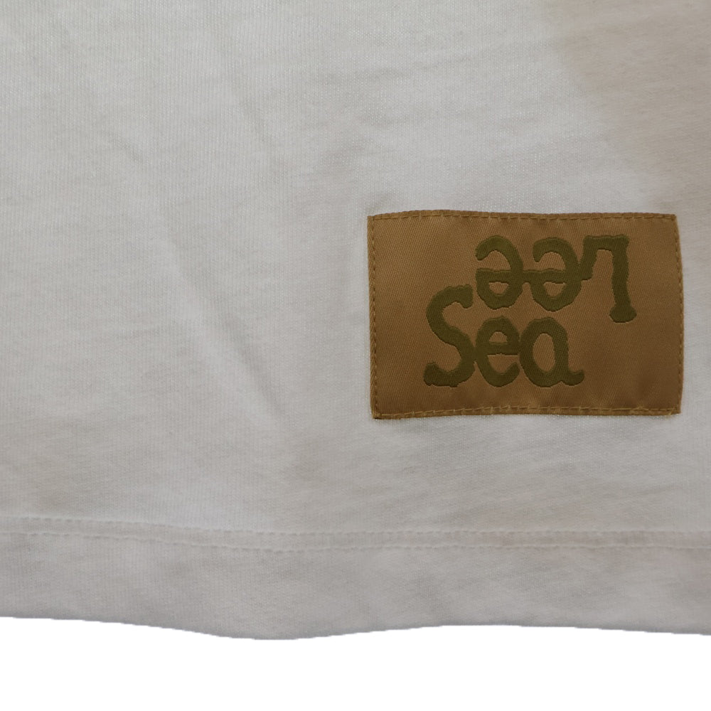 WIND AND SEA(ウィンダンシー) ×Lee フロントロゴ刺繍 クルーネック長袖Tシャツ ホワイト