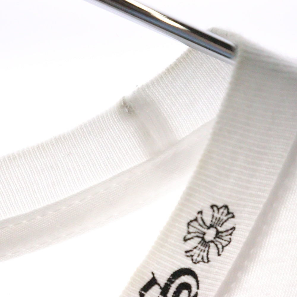 CHROME HEARTS(クロムハーツ) Neck Logo S/S Tee ネック ロゴプリント 半袖Tシャツ カットソー ホワイト