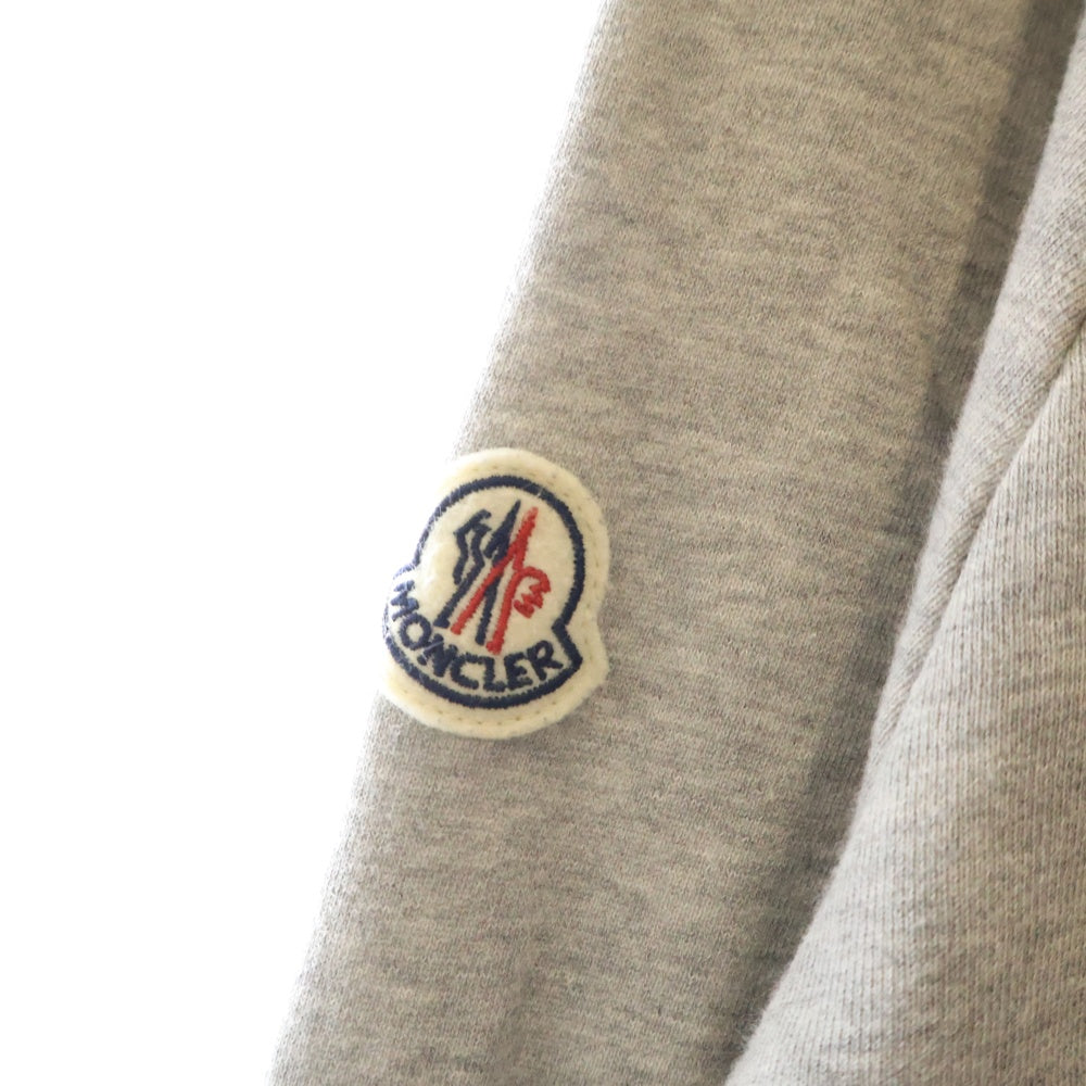 MONCLER(モンクレール) MAGLIA GIROCOLLO フロント 1952プリント クルーネックスウェットシャツ トレーナー E20918030350 グレー
