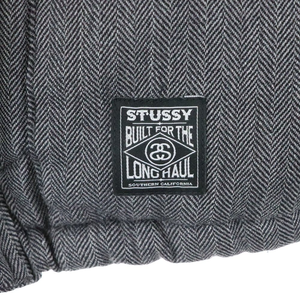 STUSSY(ステューシー) ロゴ刺繍 パッチ付き ダウンベスト グレー