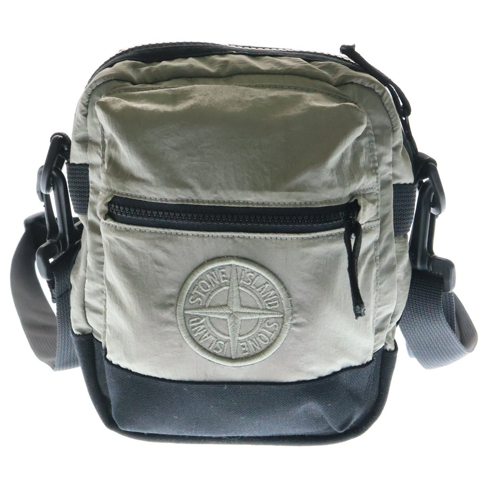 STONE ISLAND(ストーンアイランド) ロゴ刺繍 ナイロンメタル ショルダーバッグ グレー 811590876