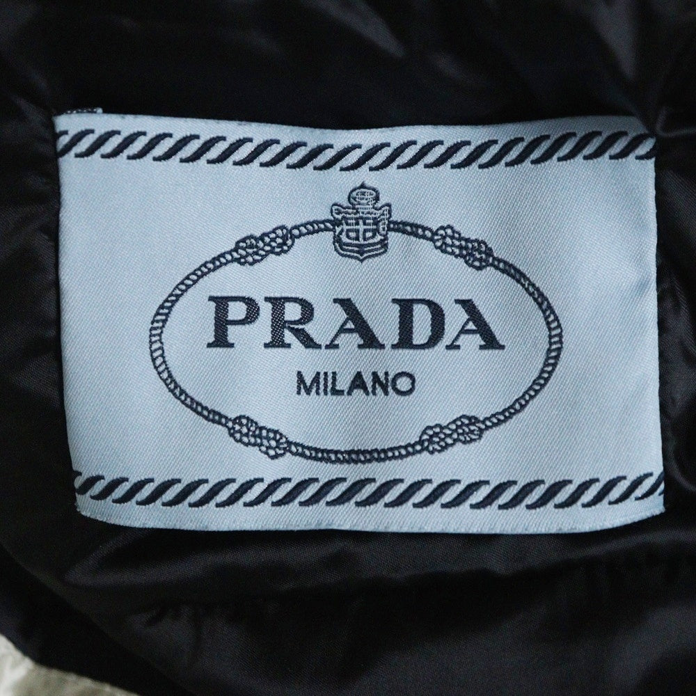 PRADA(プラダ) 20AW 三角ロゴ トライアングルプレート ダウンジャケット レディース アイボリー 9W149 R152 1DAB