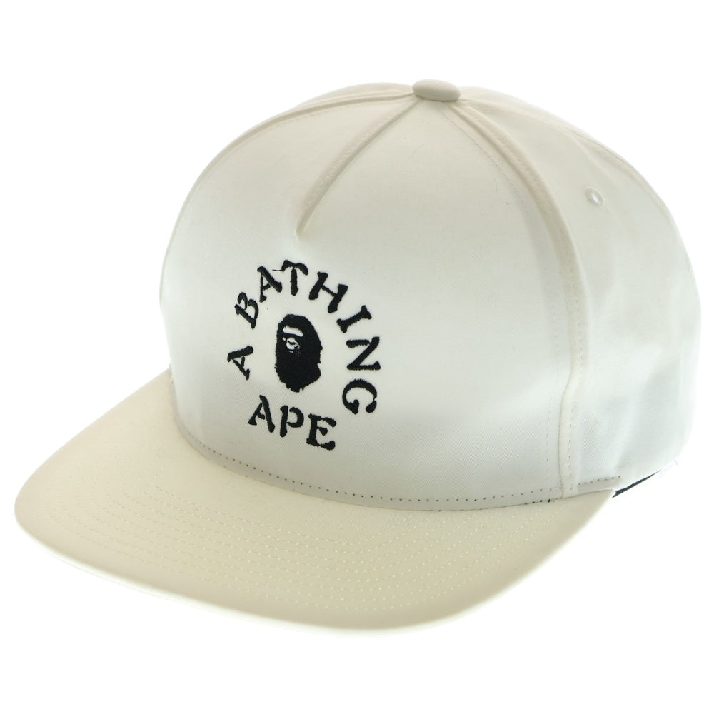 A BATHING APE(アベイシングエイプ) ロゴ刺繍 ベースボールキャップ ホワイト
