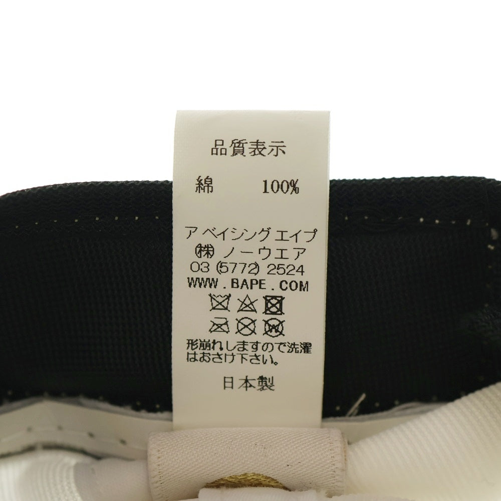 A BATHING APE(アベイシングエイプ) ロゴ刺繍 ベースボールキャップ ホワイト