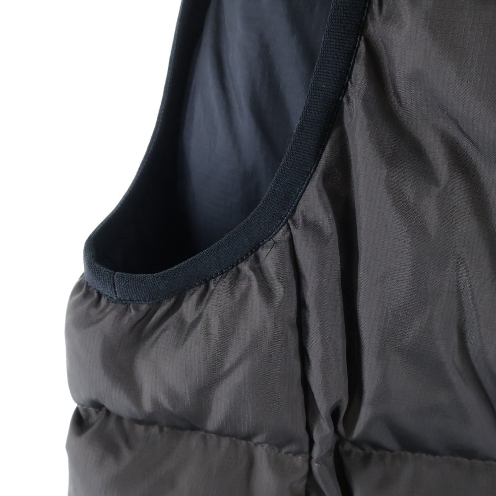 F.C.R.B./F.C.Real Bristol/FCRB(エフシーアールビー/エフシーレアルブリストル) DOWN VEST ロゴプリント ダウンベスト ブラック/カーキ FCRB-232031