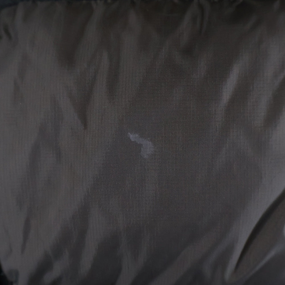 F.C.R.B./F.C.Real Bristol/FCRB(エフシーアールビー/エフシーレアルブリストル) DOWN VEST ロゴプリント ダウンベスト ブラック/カーキ FCRB-232031