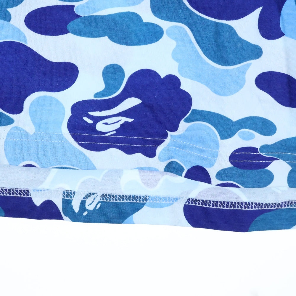 A BATHING APE(アベイシングエイプ) ロゴプリント カモ柄 クルーネック半袖Tシャツ ブルー