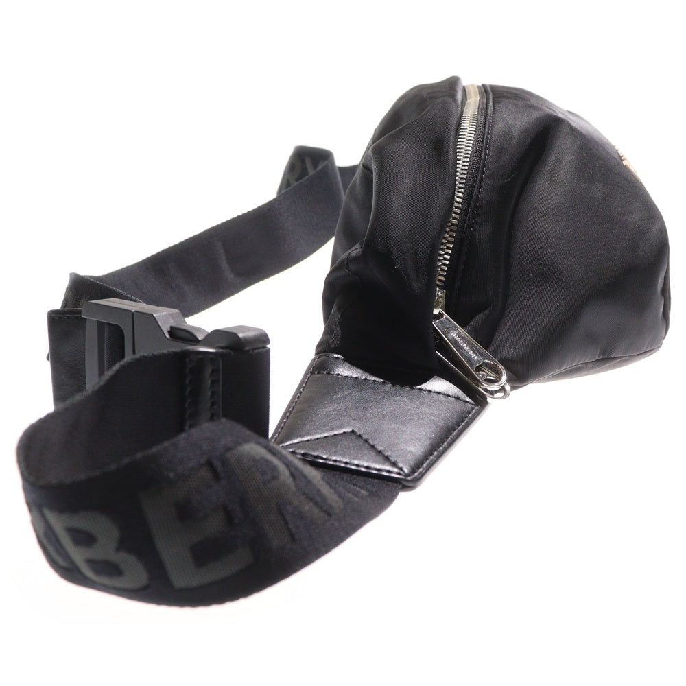 BURBERRY(バーバリー) ラバーロゴ ダブルジップ ボディナイロンバッグ ブラック 8049095