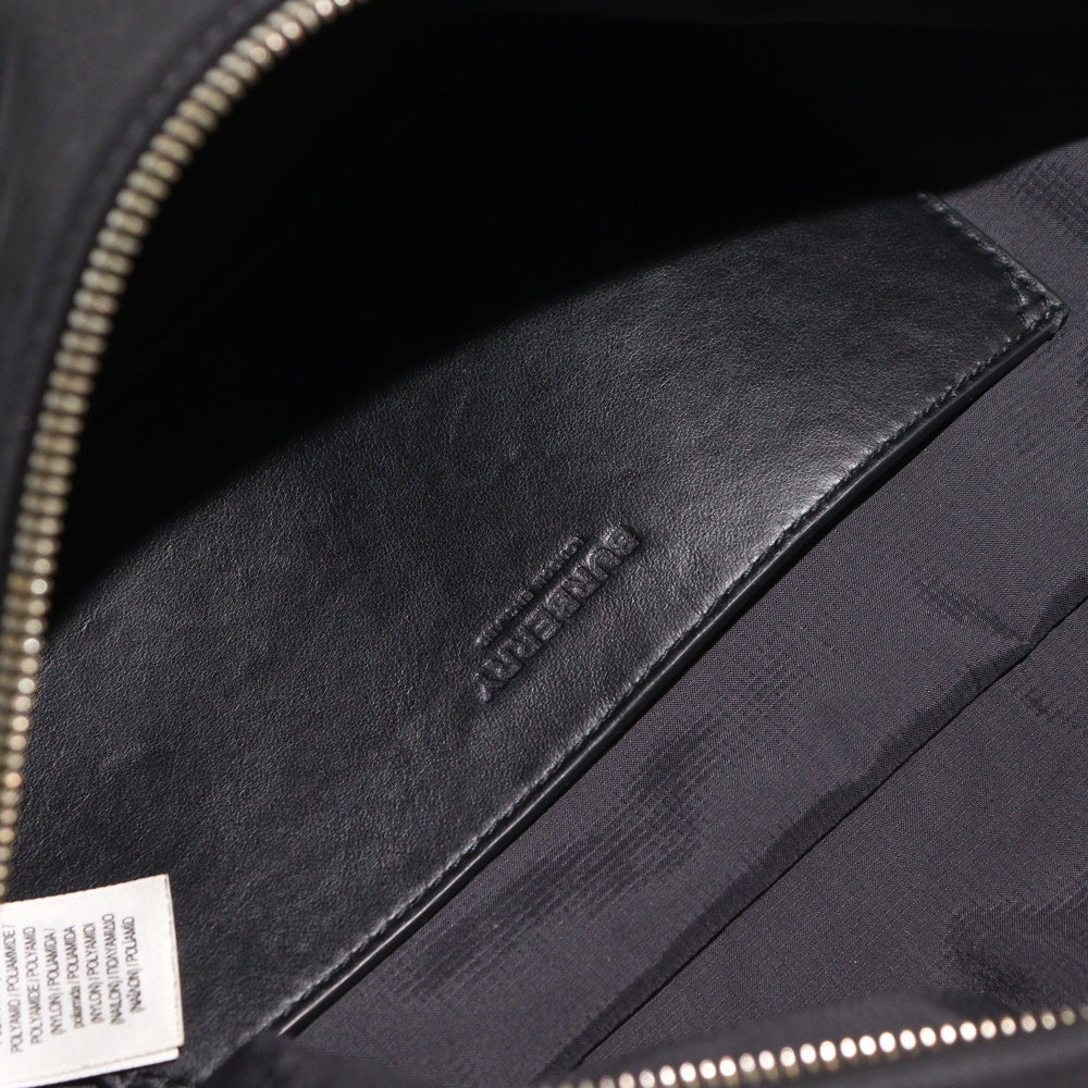 BURBERRY(バーバリー) ラバーロゴ ダブルジップ ボディナイロンバッグ ブラック 8049095