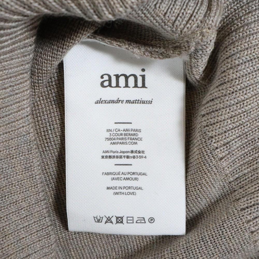 ami paris(アミパリス) ハートロゴ刺繍 タートルネックニットセーター