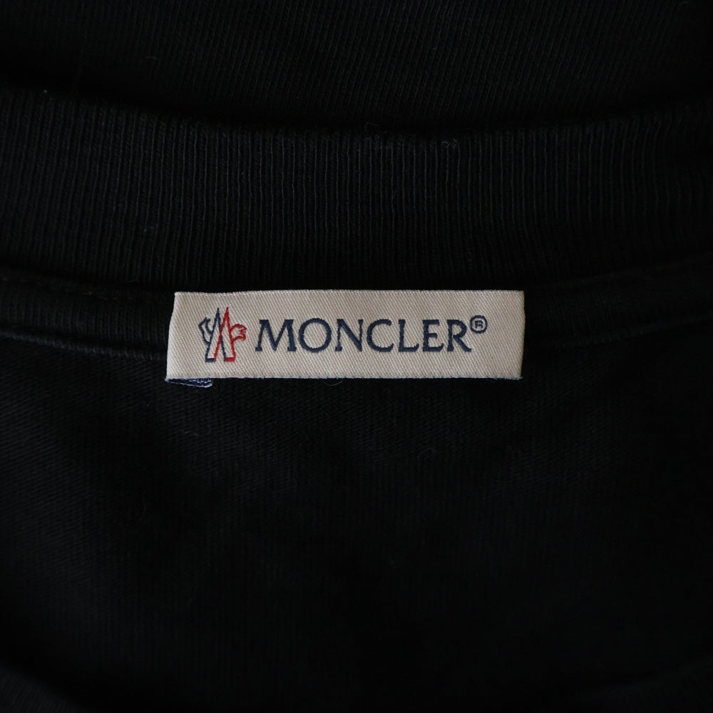 MONCLER(モンクレール) フロントロゴワッペン クルーネック半袖Tシャツカットソー ブラック I20918C00051 8390T
