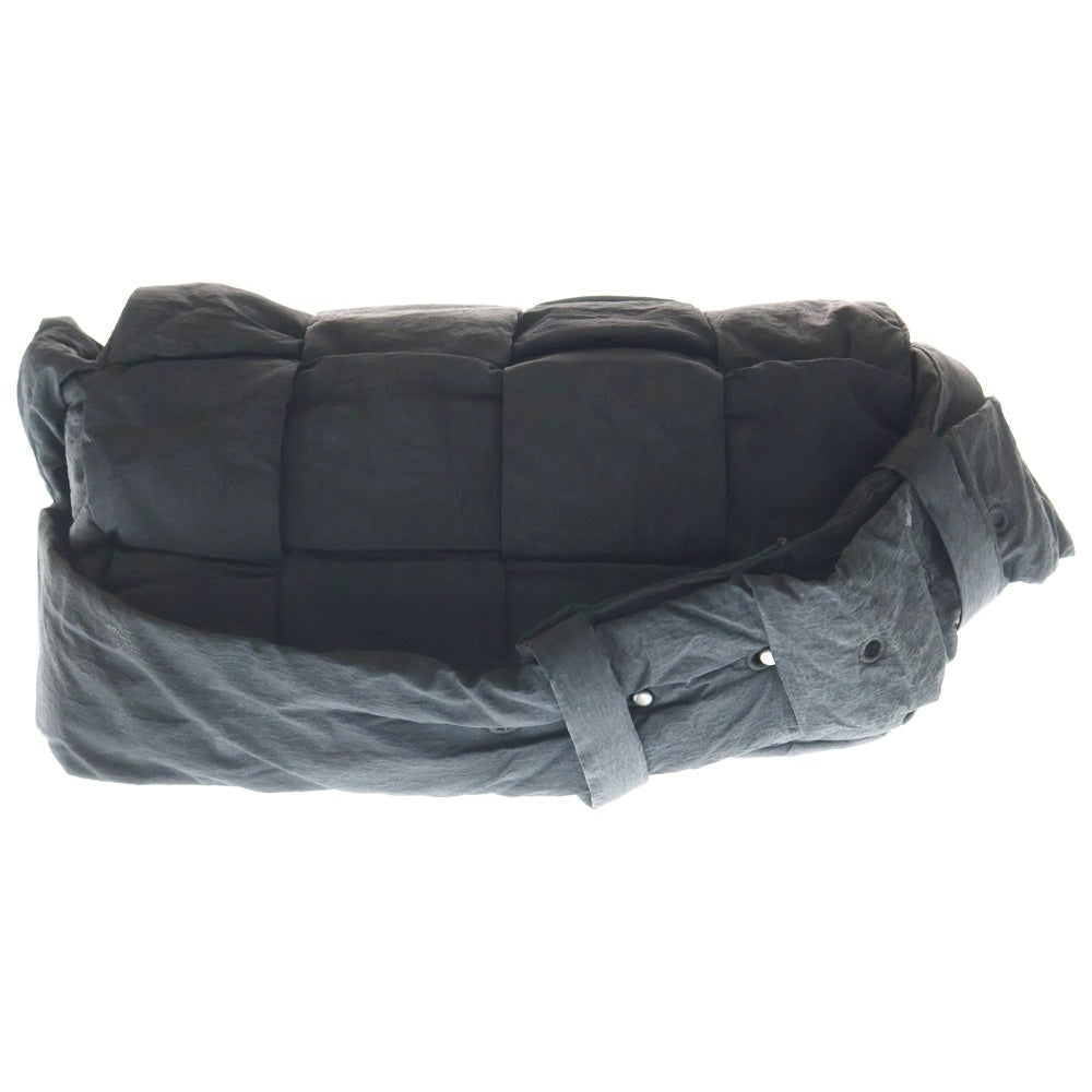 BOTTEGA VENETA(ボッテガヴェネタ) PADDED TECH CASSETTE カセット ナイロン ショルダーバック ブラック レディース
