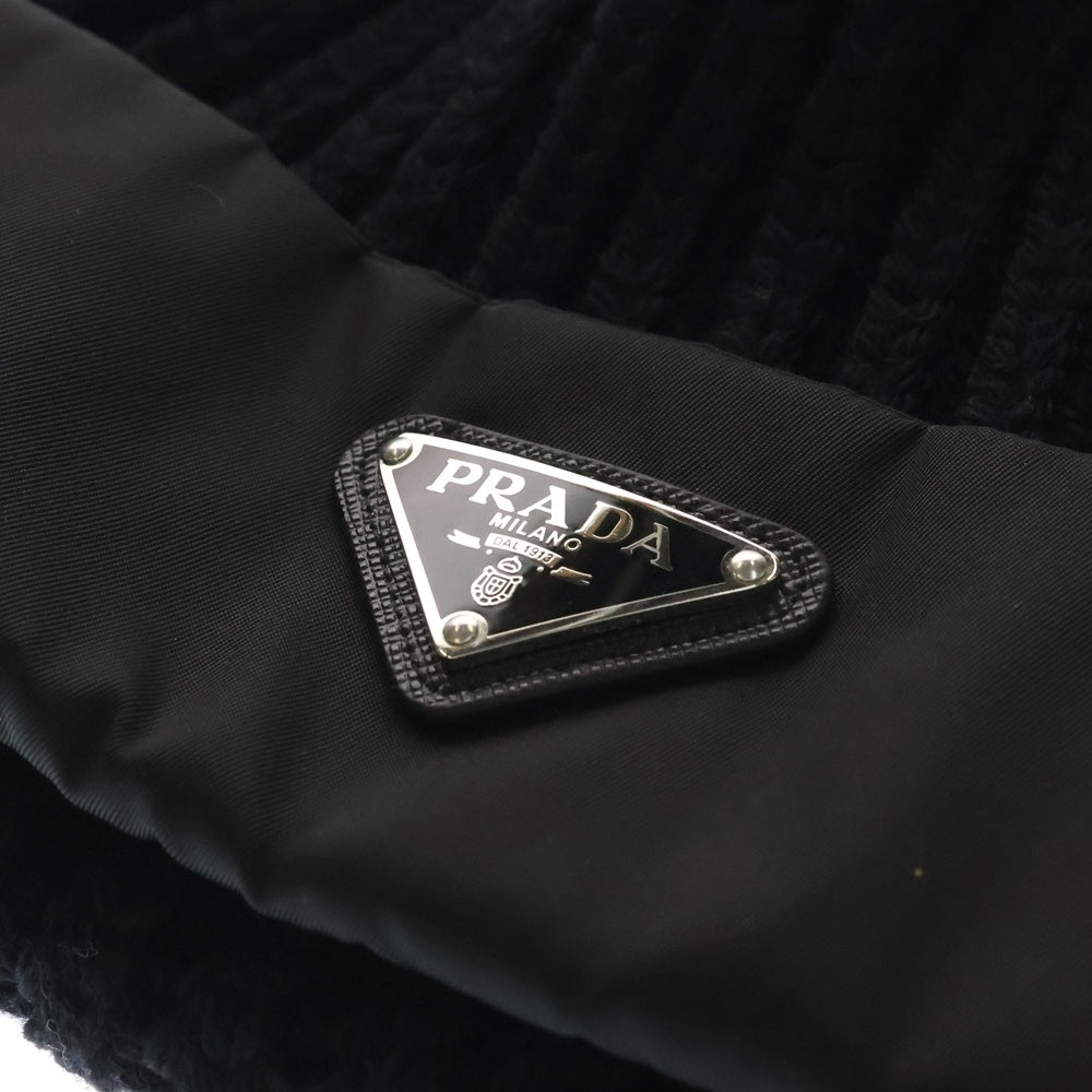 PRADA(プラダ) Re-Nylon 三角ロゴ トライアングルプレート ナイロン切り替え ニット帽 ビーニー UMD446