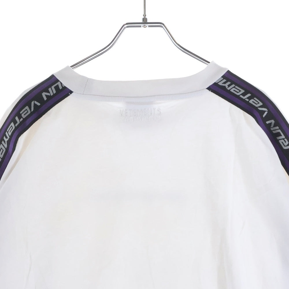 VETEMENTS(ヴェトモン) 21AW ICONIC VETEMENTS LOGO クルーネック Tシャツ UA52TR240W ホワイト