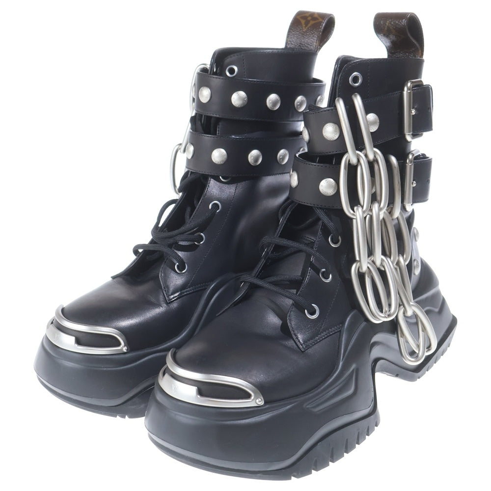 LOUIS VUITTON(ルイヴィトン) 22SS クルーズライン アークライト チェーン装飾 ベルトデザイン モノグラム レザー アンクルブーツ ブーツ