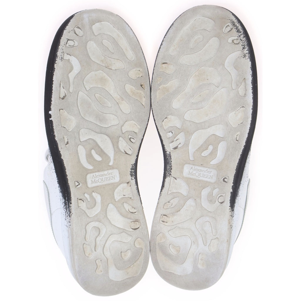 Alexander McQueen(アレキサンダーマックイーン) Chunky Spray Paint スプレープリント ローカットオーバーサイズスニーカー ブラック/ホワイト 575425