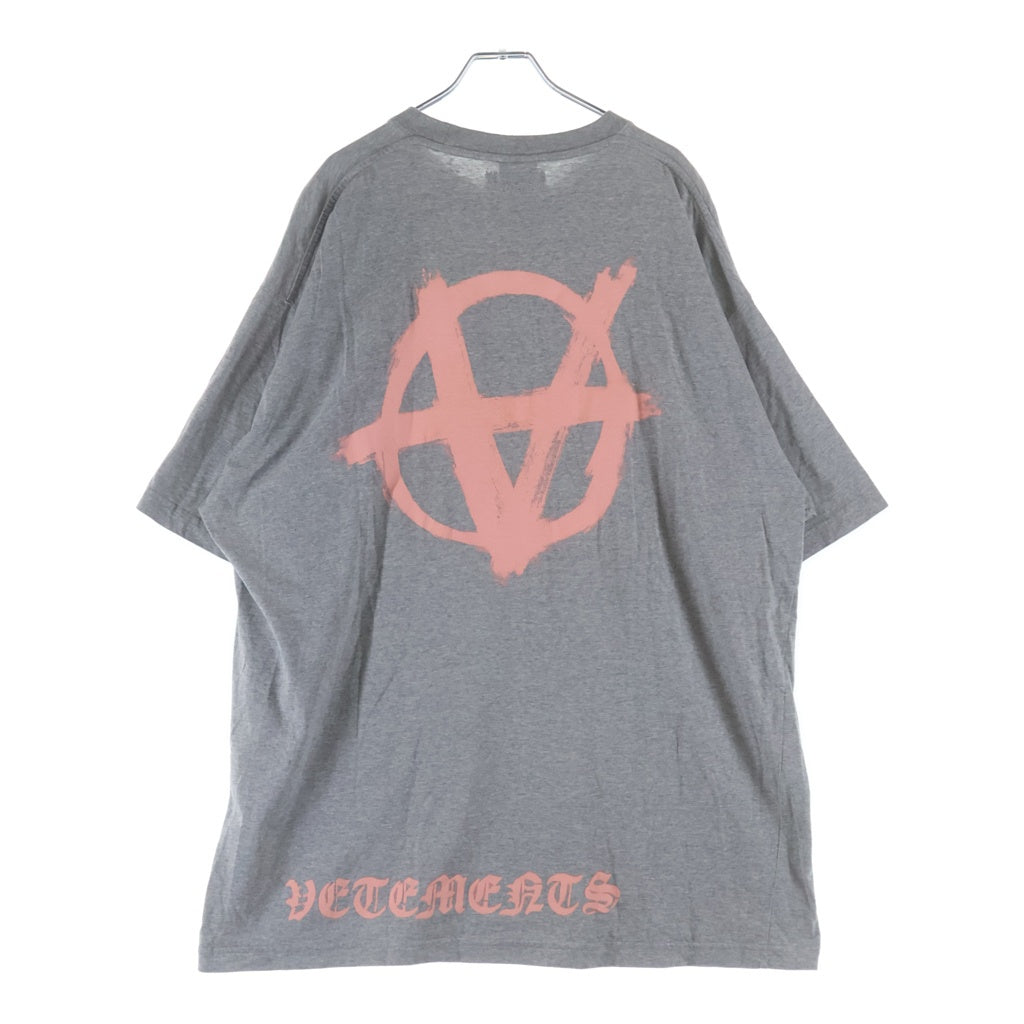 VETEMENTS(ヴェトモン) 22AW Double Anarchy Logo Tee UE52TR290G ダブルアナーキーロゴ プリント 半袖Tシャツ カットソー グレー