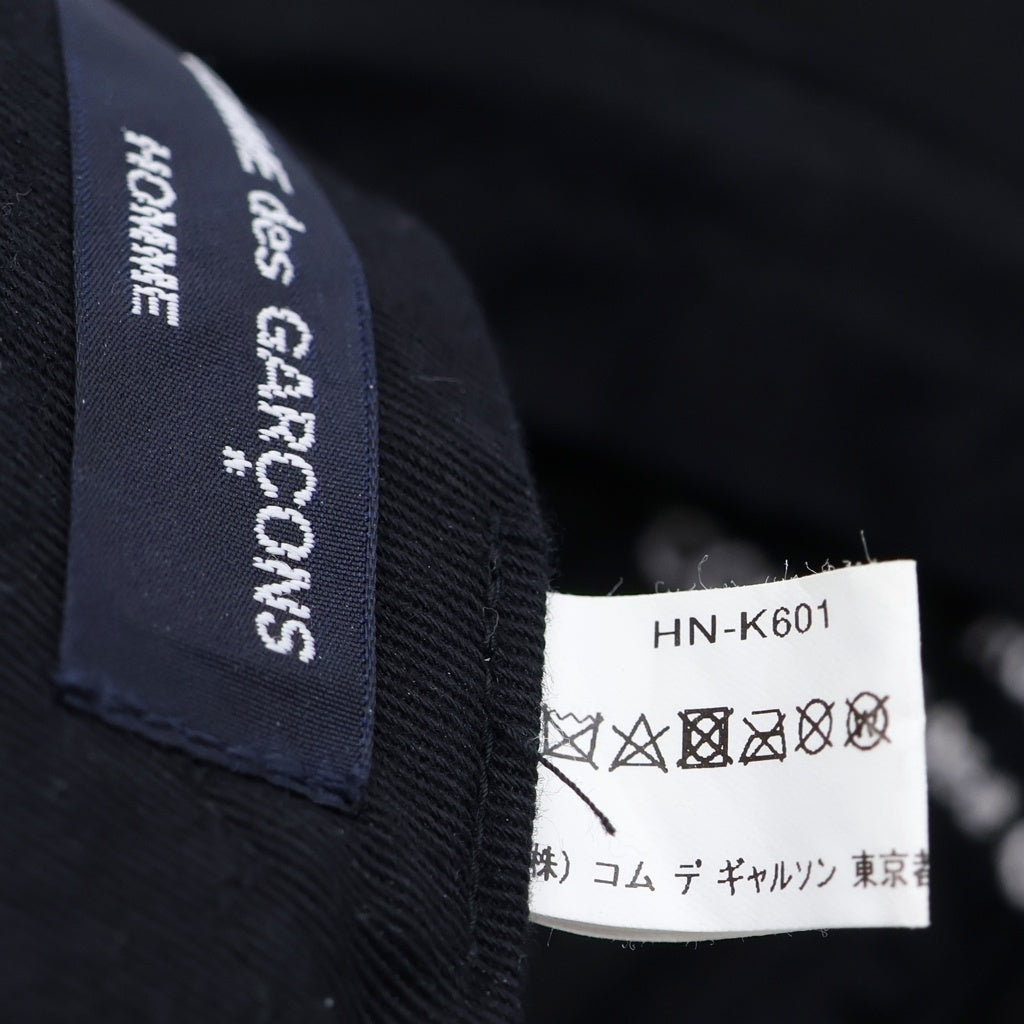 COMME des GARCONS HOMME(コムデギャルソンオム) 24AW 綿サージ ベースボールキャップ ロゴ HN-K601 6パネル キャップ ブラック