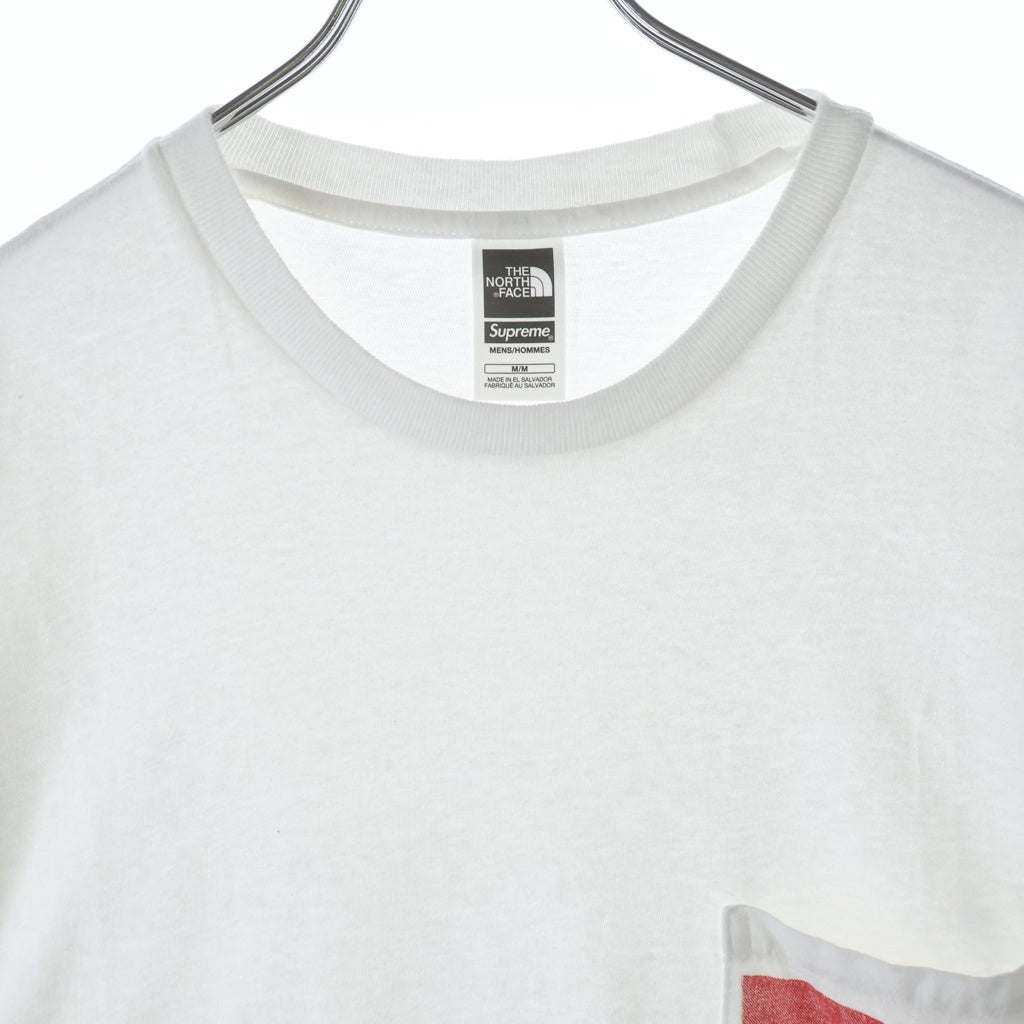 SUPREME(シュプリーム) 23SS ×THE NORTH FACE Printed Pocket Tee ノースフェイス ロゴ プリント 半袖 Tシャツ ホワイト NT02309I