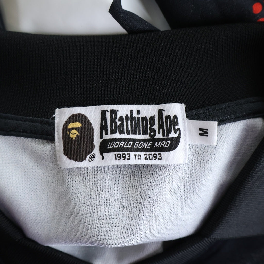 A BATHING APE(アベイシングエイプ) FLAME MONOGRAM JACQUARD LOGO RELAXED FIT FOOTBALL JERSEY フットボール長袖ジャージ 001LTM301310M レッド/ブラック