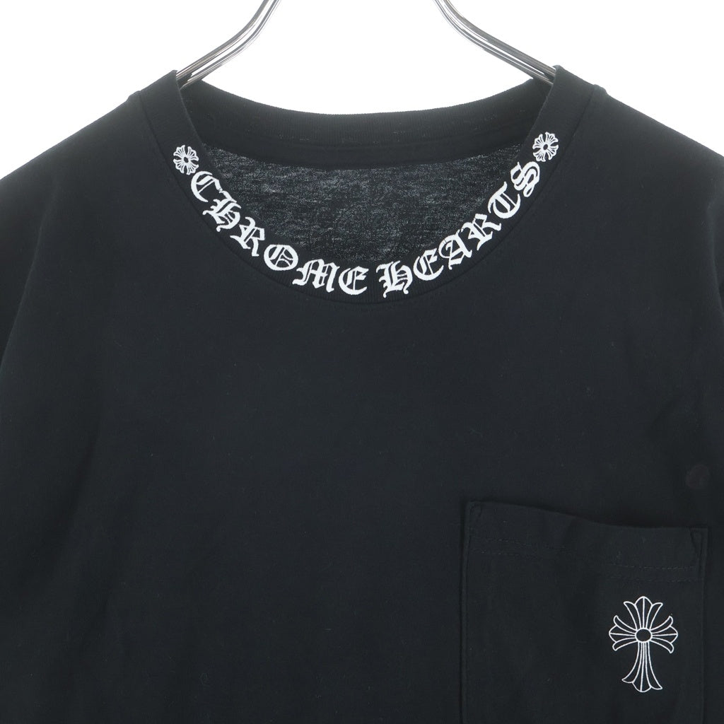 CHROME HEARTS(クロムハーツ) Back Cross Neck Logo Tee バッククロスネックロゴ ポケット付き クルーネック半袖Tシャツカットソー ブラック