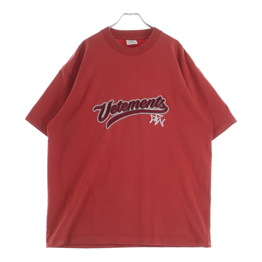 VETEMENTS(ヴェトモン) 18SS ベースボールロゴ刺繍 オーバーサイズ クルーネック 半袖Tシャツ レッド MSS18TR37