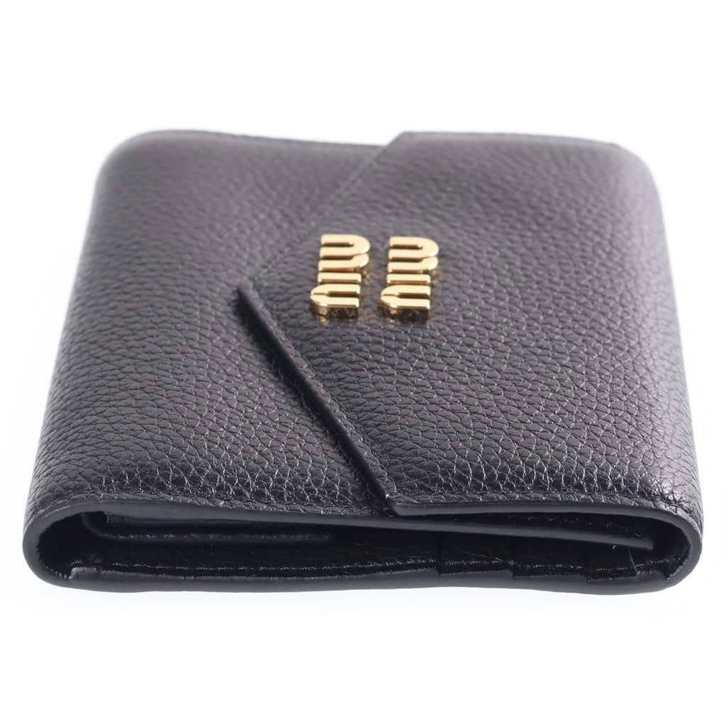 miumiu(ミュウミュウ) Logo Tri-Fold Wallet ヴィッテロダイレザー 5MH040 3つ折り財布 ブラック レディース