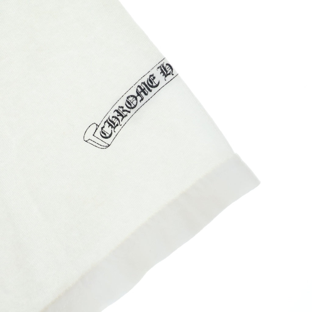 CHROME HEARTS(クロムハーツ) OLD VINE DAGGER SCROLL RAVEL LOGO S/S TEE オールド ヴァインダガー スクロールラベル ロゴプリント半袖Tシャツ カットソー ホワイト