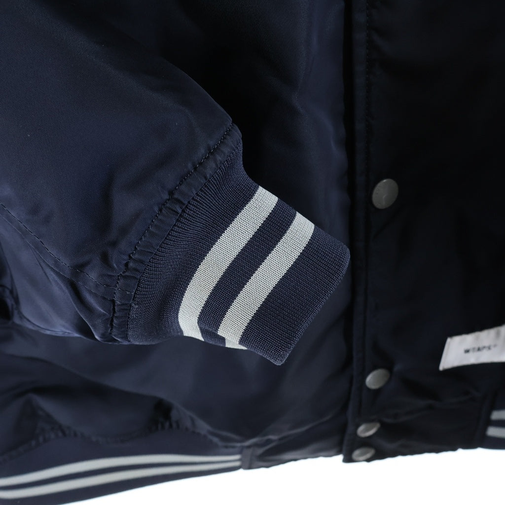 WTAPS(ダブルタップス) 18SS BENCH/JACKET.NYLON.SATIN ベンチジャケット ナイロン サテン スタジアムジャケット ネイビー 181TQDT-JKM02
