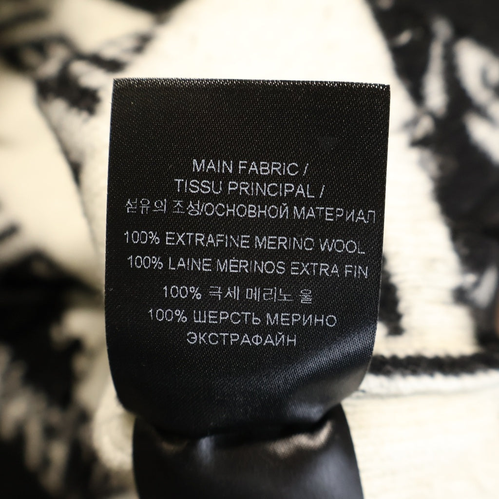 VETEMENTS(ヴェトモン) 22SS Cropped monogram sweater ロゴ UE63KN900B 断ち切り クルーネックセーター ブラック レディース
