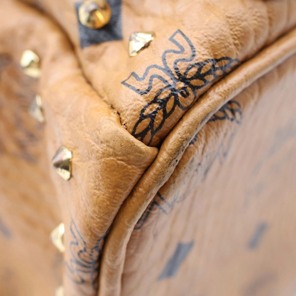 MCM(エム シー エム) スターク スタッズアウトライン付 ヴィセトス バックパック リュックサック MMK8AVE61CO001 ブラウン レディース