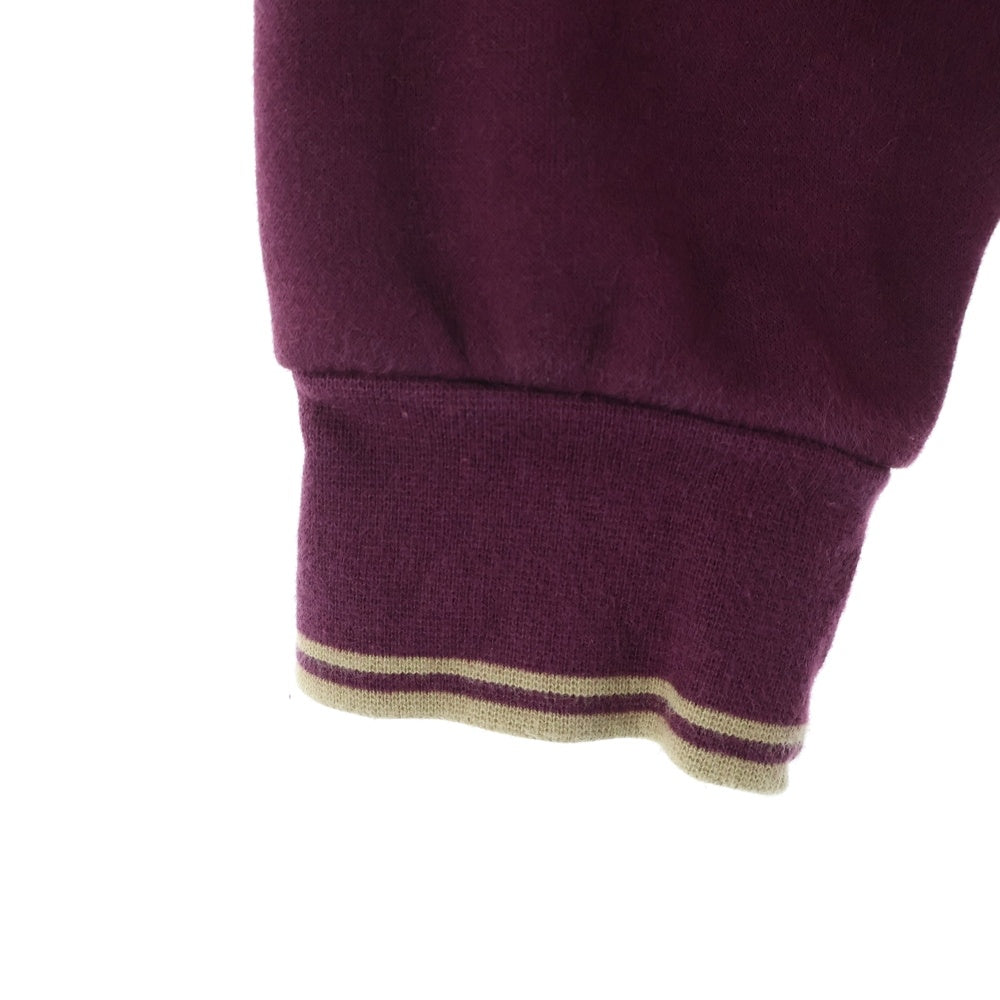 FRED PERRY(フレッドペリー) Arch Branded Sweatshirt ロゴ刺繍 クルーネック 長袖スウェット トレーナー レッド