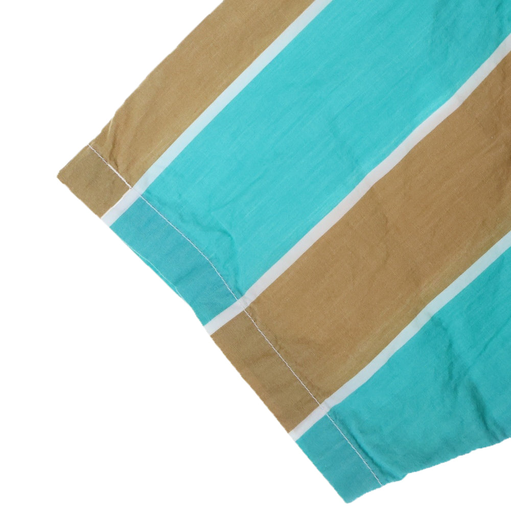 THISISNEVERTHAT(ディスイズネバーザット) ロゴ刺繍 ストライプ柄 半袖シャツ ショートスリーブ ライトブルー/ベージュ