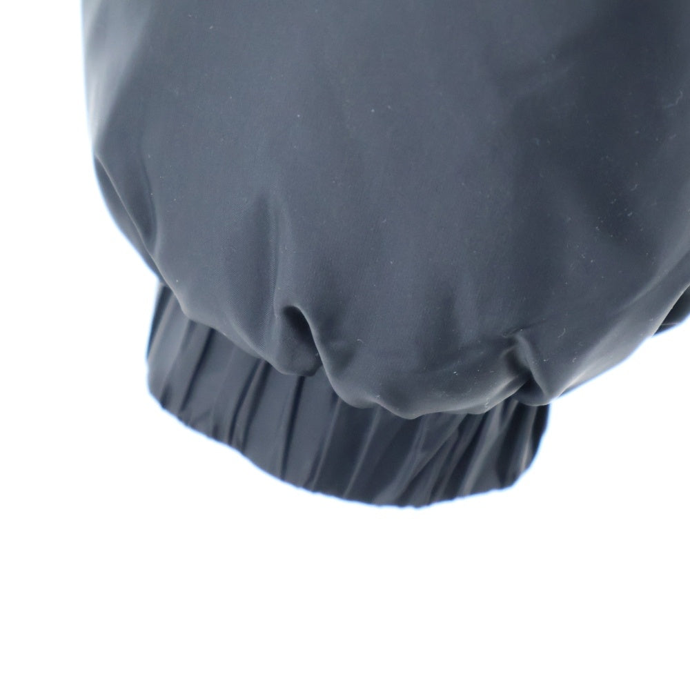 TOMMY HILFIGER(トミーヒルフィガー) エンブレムワッペン付き ジップアップ ダウンジャケット ブラック 0526377